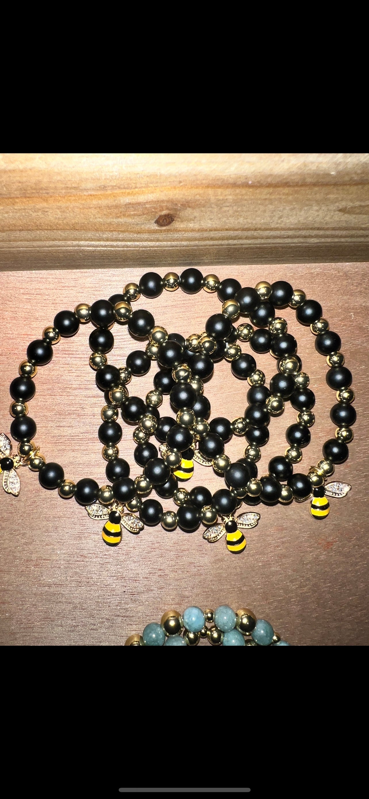 Bee-ded Bracelet